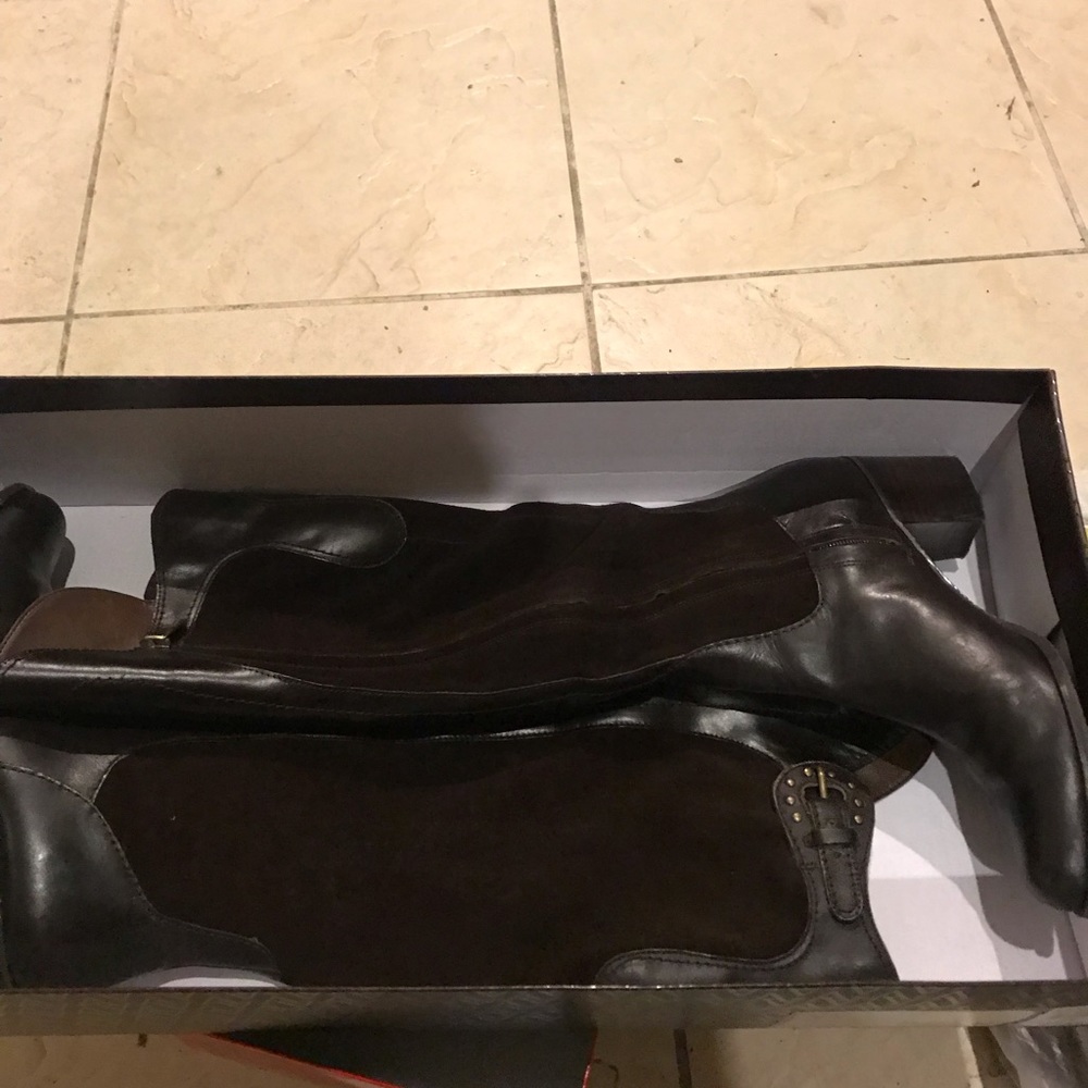 Adrienne vittadini boots